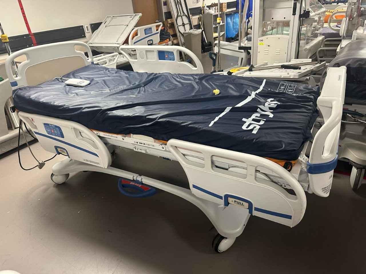 Stryker Secure 3 Hospital Beds for Sale in Dallas